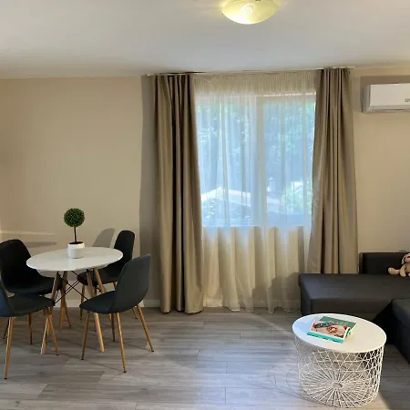 فندق Lotos كيتن